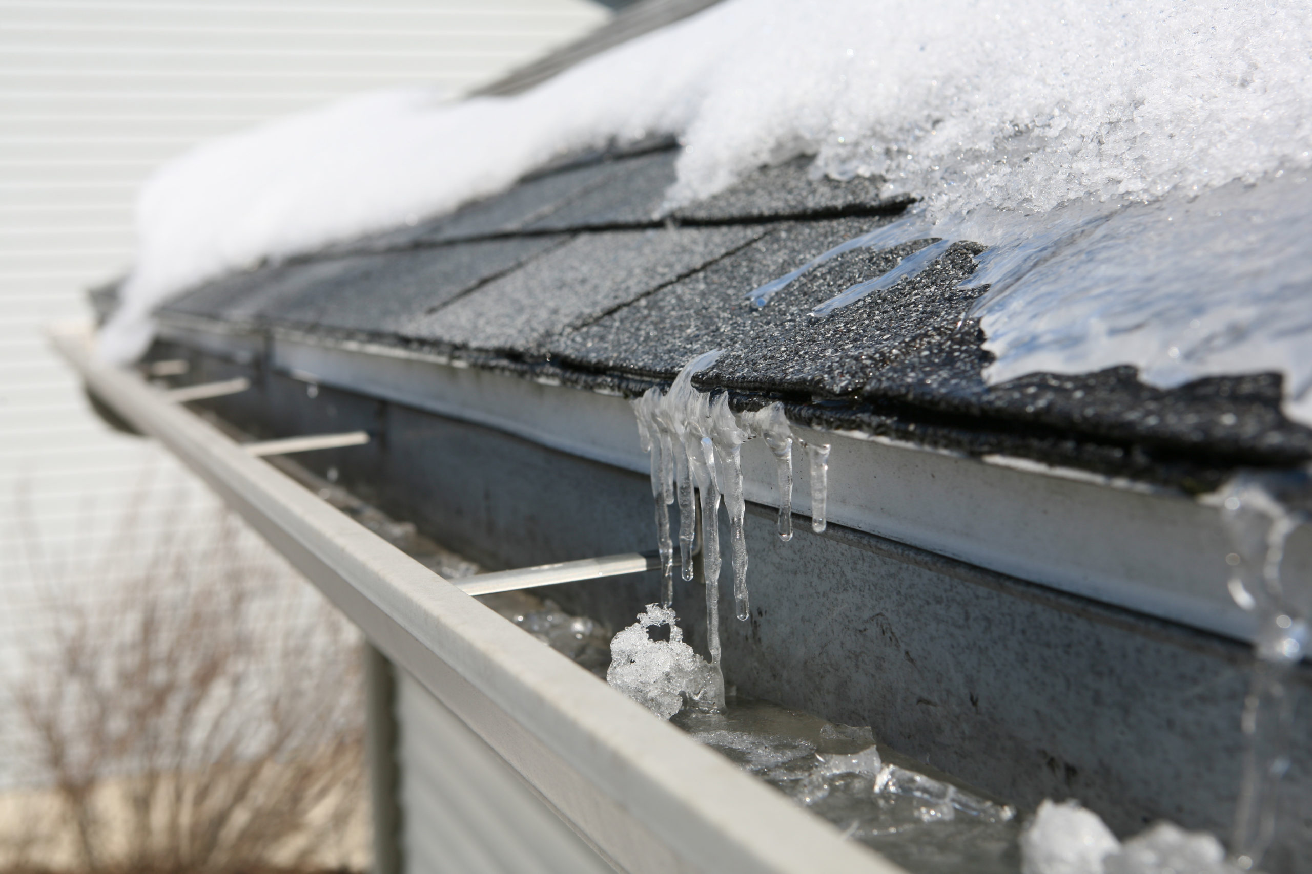 Protect Your Gutters from Winter Weather Near Lexington, Kentucky (KY) like Ice and Buildup